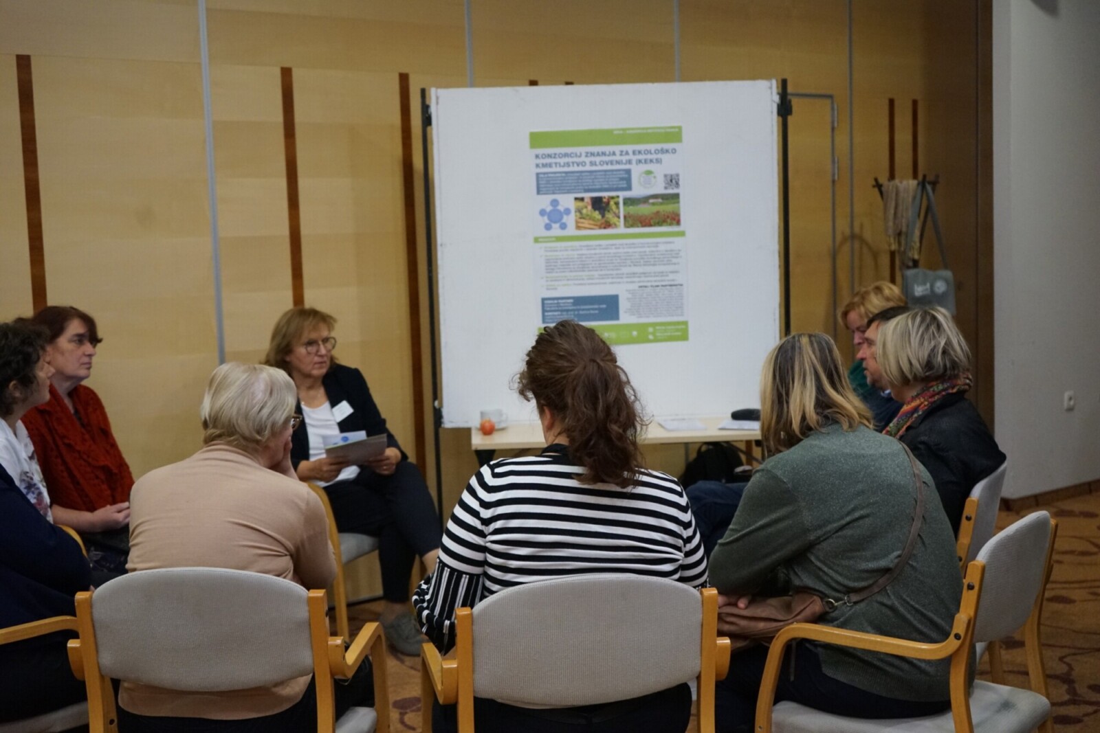 Predstavitev projekta Konzorcij znanja za ekološko kmetovanje (KEKS), fotografija: MKGP Predstavitve ekoloških projektov v okviru Dneva sistema znanja in inovacij (AKIS)